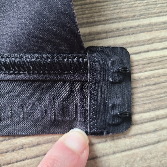 Lululemon Fine Form Bra Lacescape Spanish Rose Black Convertible Strap Women 32C - Picture 9 of 11